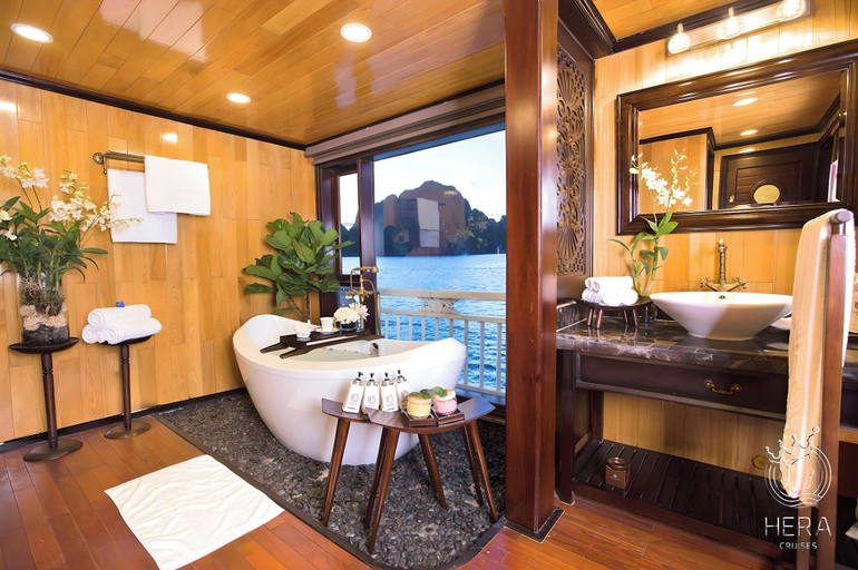 Bathroom 3, Hera Grand Luxury Cruise, Hạ Long