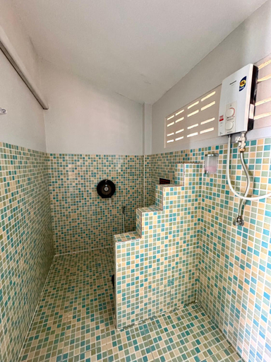 Bathroom 3, Sea Flower Resort, Koh Chang