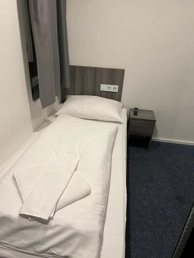 Bedroom 3, Hotel City Meetpoint, Hamburg