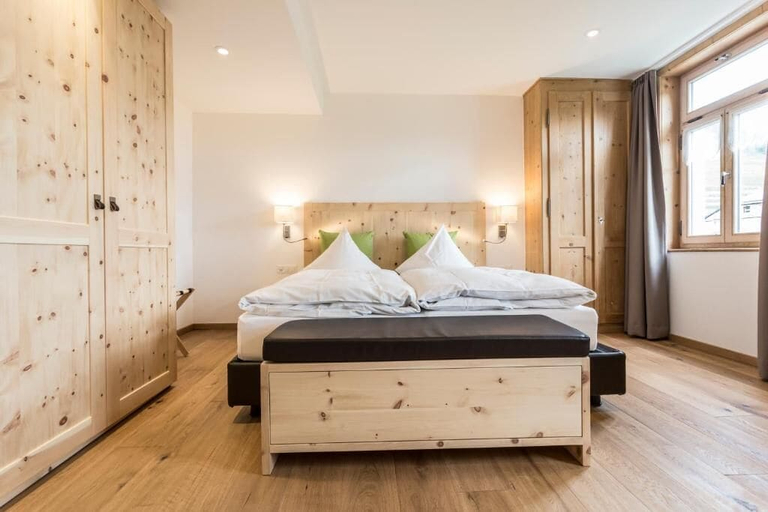 Room 2, Meisser Hotel "superior", Inn
