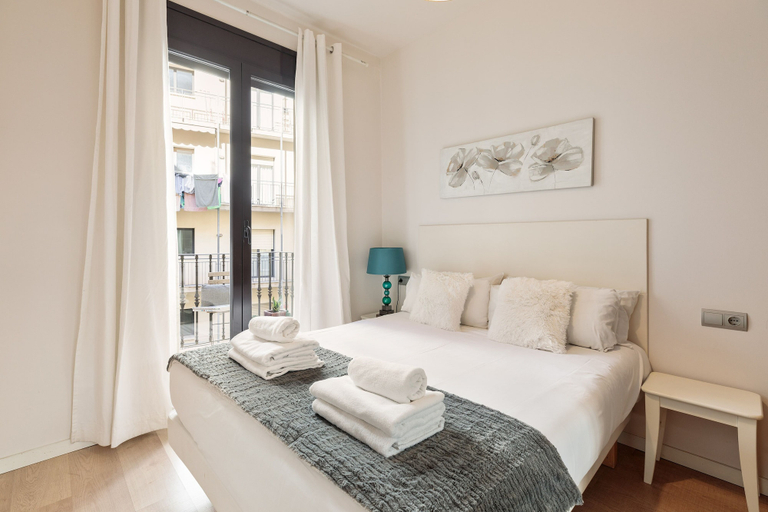 Interior 2, Enjoy Apartments Montserrat Boutique Apartment in Eixample, Barcelona