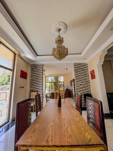 Dining 2, Mad Vervet Hostel - Addis, Addis Abeba