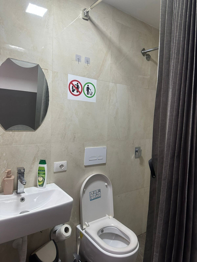 Bathroom 4, Hotel Driti, Tiranës