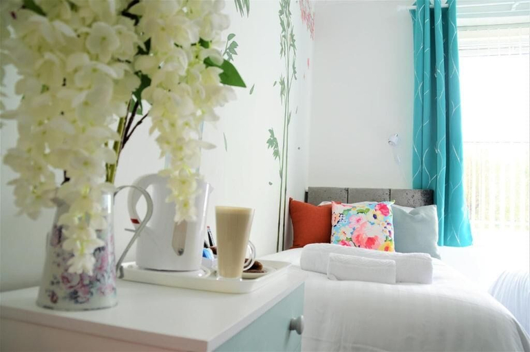 Room 5, St Edmunds Guest House, Torbay