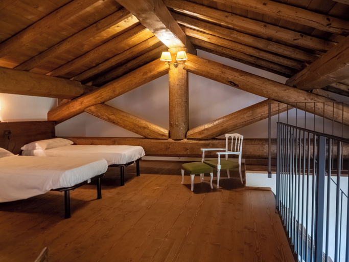 Bedroom 2, Agriturismo Borgo del Mincio, Mantua