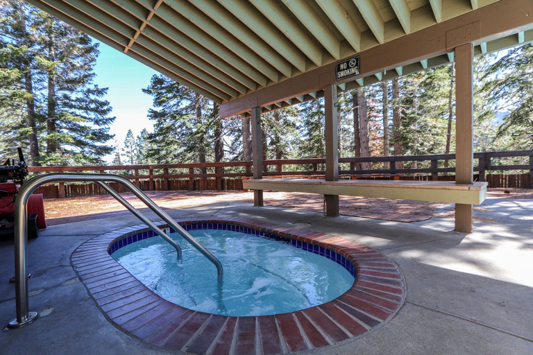 Terrace/patio 5, Hidden Valley Complex, Mono