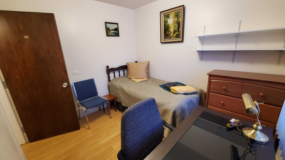 Room 2, Pells Hostel, Division No. 6