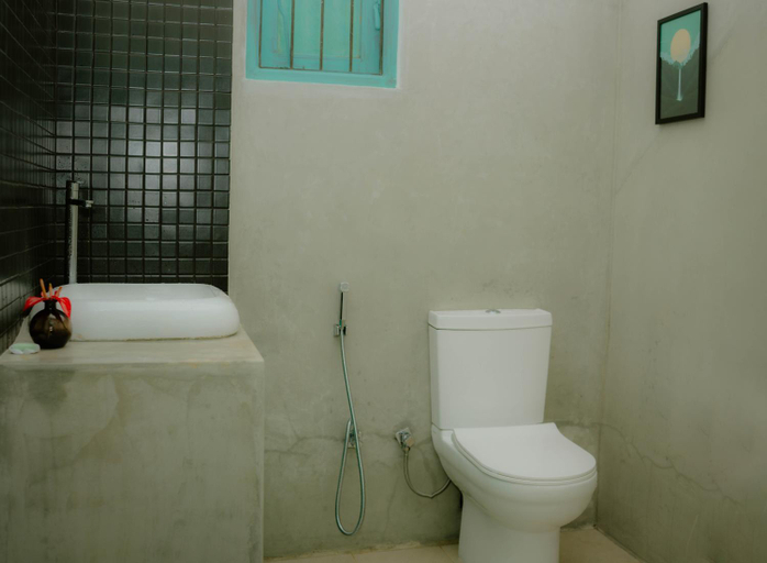 Bathroom 2, Walawwa Guest House, Ukuwela