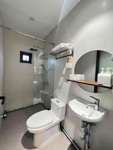 Bathroom 5, Gia Khang Hotel Dalat, Mang Yang