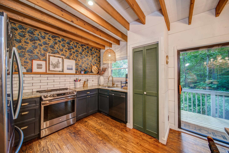 Private kitchen 5, Heavenly Mountain Escape in Big Canoe! Golf & Lake, Pickens