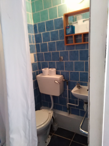 Bathroom 4, Seaview Hotel, Blackpool