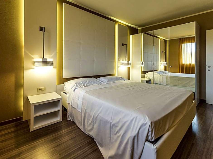 Bedroom 3, Acqua Resorts, Brescia