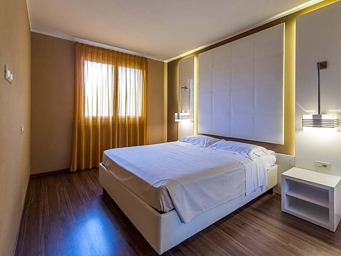 Bedroom 4, Acqua Resorts, Brescia
