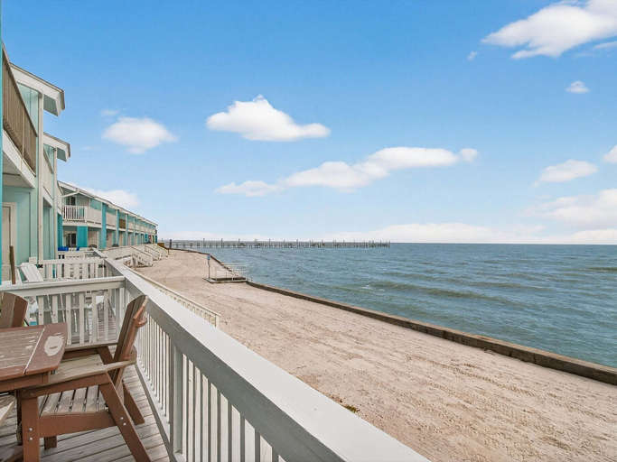 Property grounds 4, Bayfront Kontiki 301 3 Bedroom Condo, Aransas