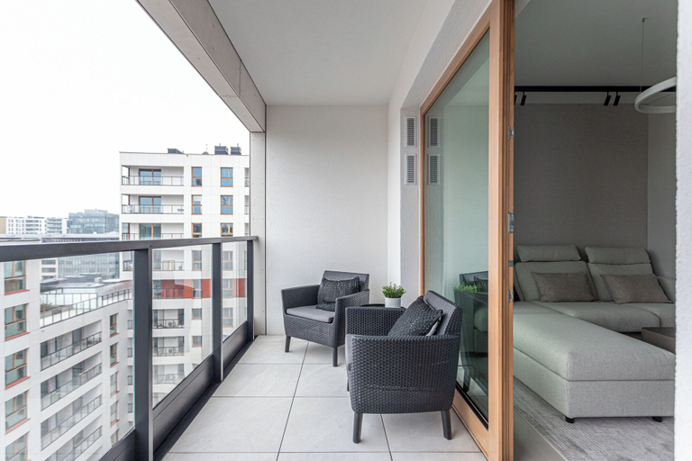 Property grounds 2, Towarowa Square P&O Apartments, Warsaw