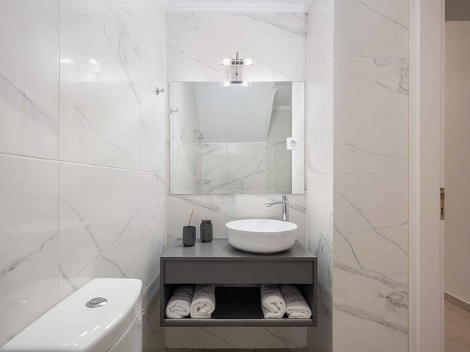 Bathroom 4, Luminus Arcus Villa, Crete