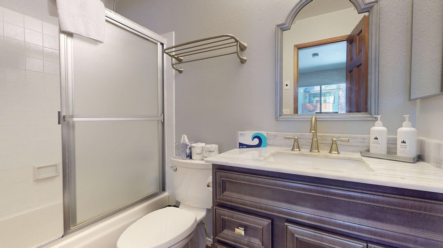 Bathroom 3, Mammoth Sierra Townhomes #38 3 Bedroom Condo, Mono