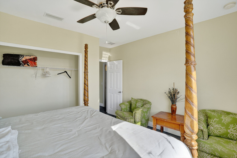 Room 4, Relaxing Chamonix Retreat 3 Bedroom Home, Lee