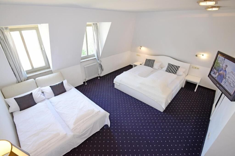 Bedroom 2, Hotel Domizil, Ingolstadt