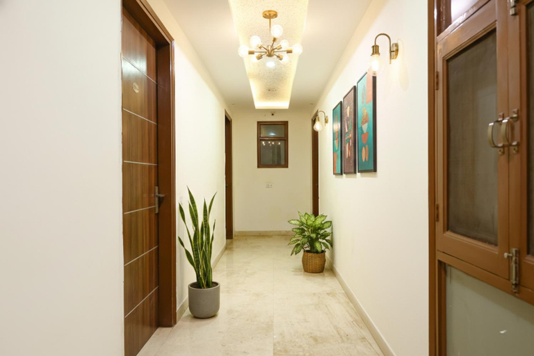 Public Area 3, Hotel Smart Plaza, Delhi