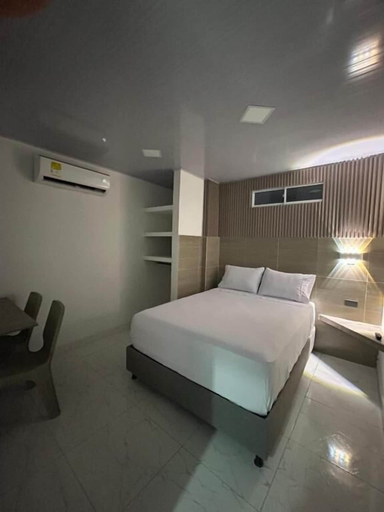 Room 5, Hotel Brisas del Mar Rodadero, Santa Marta (Dist. Esp.)