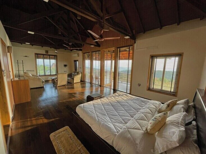 Room 4, Tree of Life AeroVillage Panheli, Raigarh