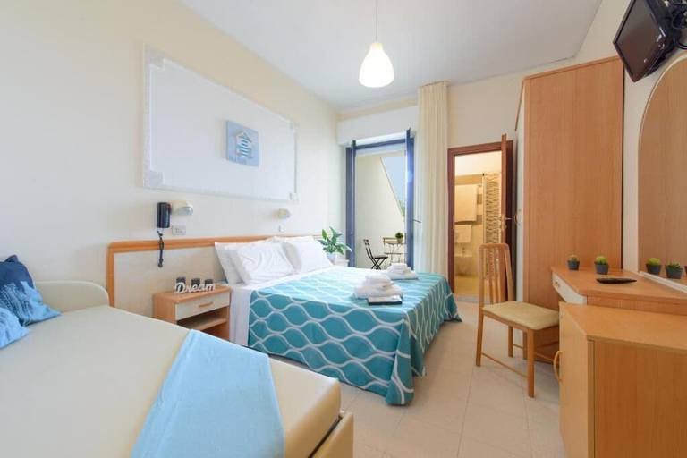 Bedroom 2, Hotel Nuova Medusa, Rimini