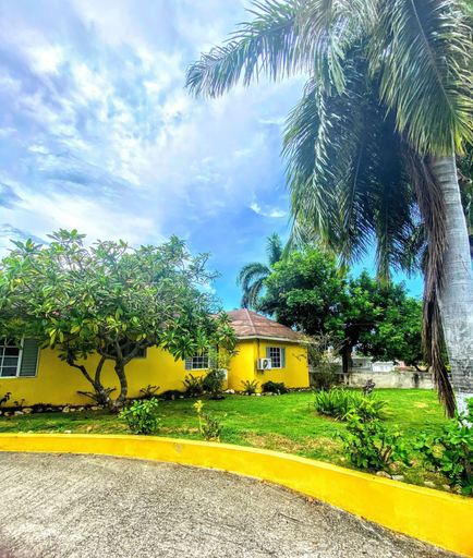 Property grounds 2, Ironshore Sugarmill Villa W Private Pool 6 Bedroom Villa