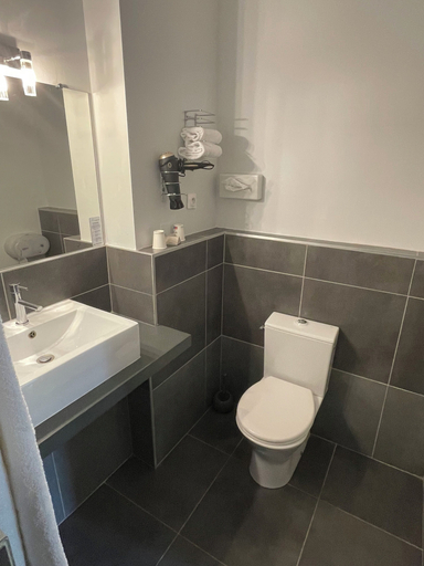 Bathroom 4, Domaine du Griffier, Deux-Sèvres