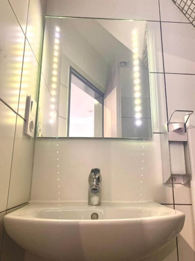 Bathroom 5, Hotel City Meetpoint, Hamburg