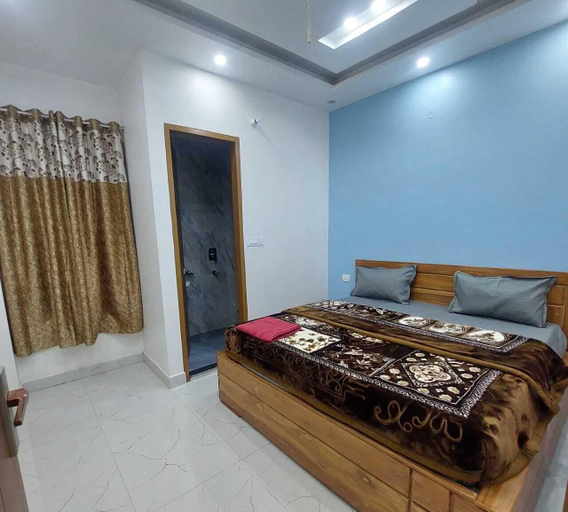 Room 2, Himalayan View stay Shehar wala ghar, Dehradun