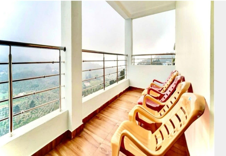 Property grounds, The Hills Edge, Dindigul