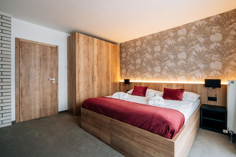 Bedroom 3, Rodinny Hotel Hubert High Tatras, Poprad