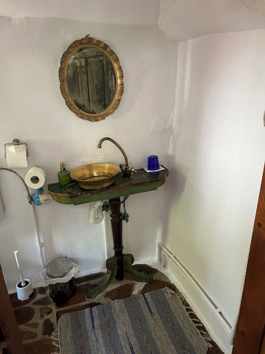 Bathroom 2, Dominic Boutique, Saschiz