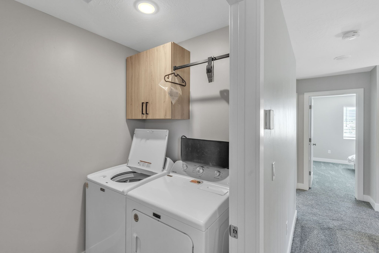 Interior 5, The Ideal Getaway 3 Bedroom Home by RedAwning, Iron