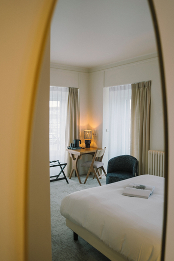 Bedroom 3, Hôtel Les Grands Voyageurs, Finistère