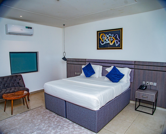 Room 4, ZYNA VILLE, Bwari