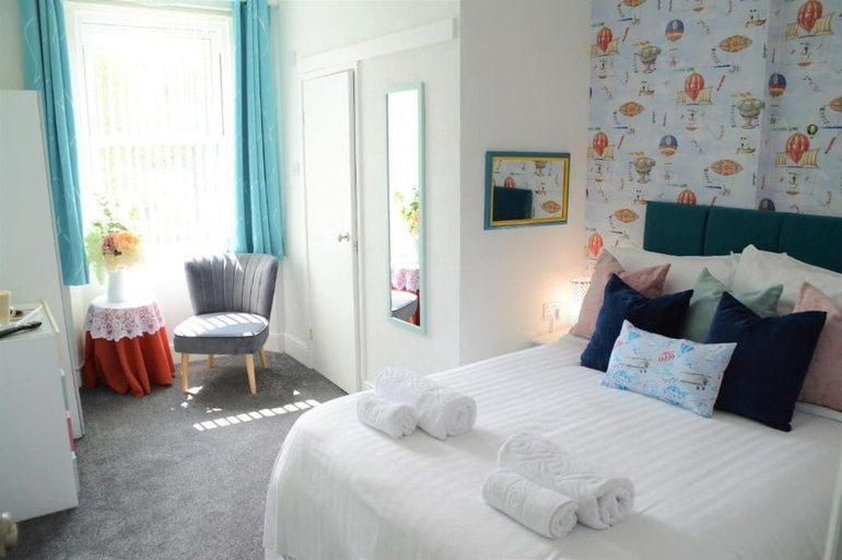 Room 2, St Edmunds Guest House, Torbay