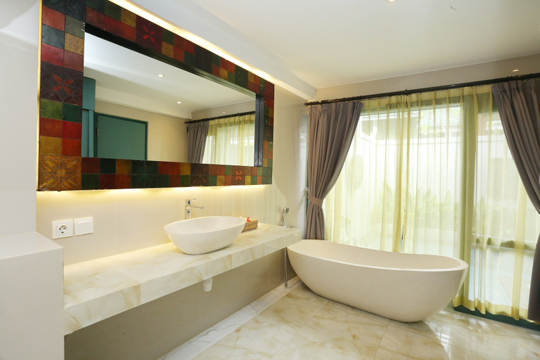 Bathroom 5, The Reward Villas, Badung