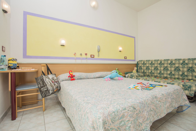 Room 5, Hotel Dover Rooms & Coffee - Adults Friendly, Ravenna