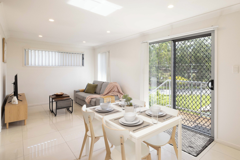 Others 5, Smart Suites Self Check-in - 1BDR Balcony Darnley, Rocklea