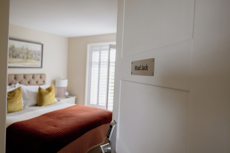 Room 4, White Hart Netherfield, East Sussex