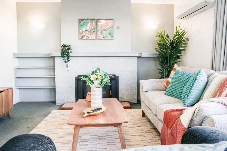 Living area 3, StayAU Luxe 6BR Cradle Mountain, Launceston - Pt B