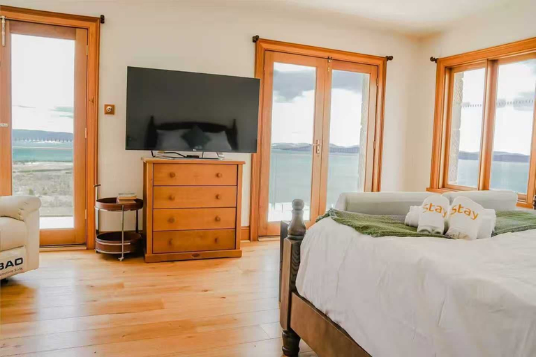 Room 4, StayAU Breathtaking Panoramic Views, Sorell