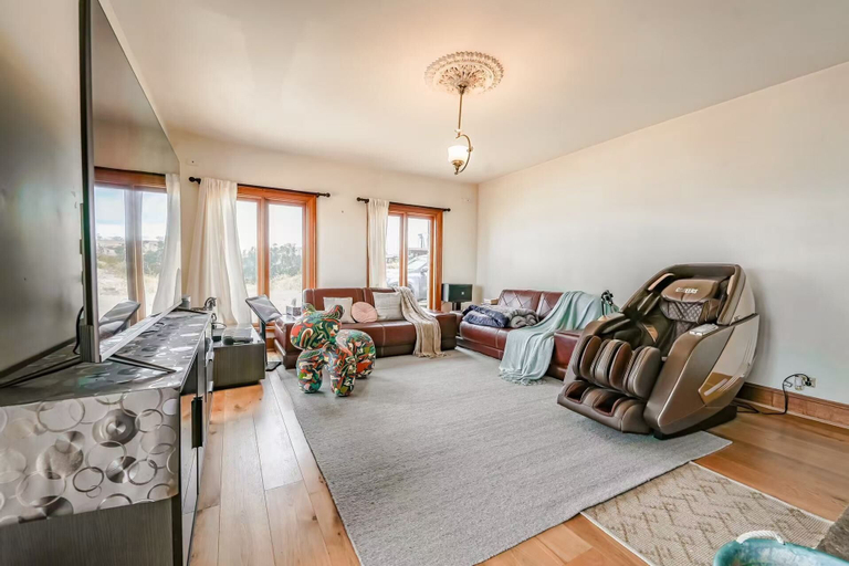 Living area 2, StayAU Breathtaking Panoramic Views, Sorell