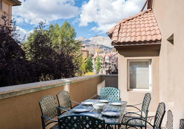 Outdoor dining 4, Le Chamonix D 3 Bedroom Condo, San Miguel