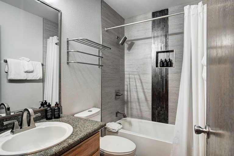Bathroom 4, Steps to Mountain & Main St- 1 Bedroom 1 Condo, Summit
