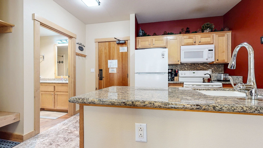 Private kitchen 5, Sunstone #126 2 Bedroom Condo by RedAwning, Mono