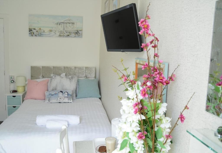 Room 3, St Edmunds Guest House, Torbay