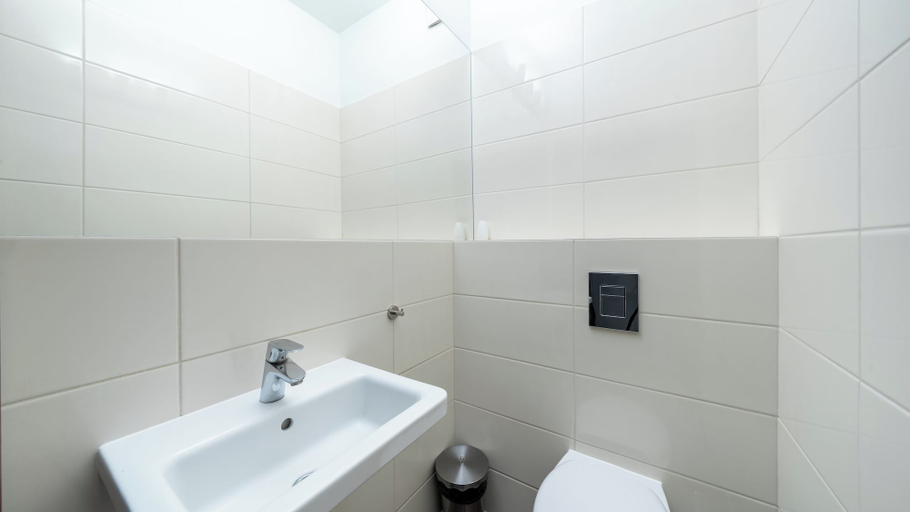 Bathroom 3, Tandeta Old Town Residence, Sun & Snow, Gdańsk City